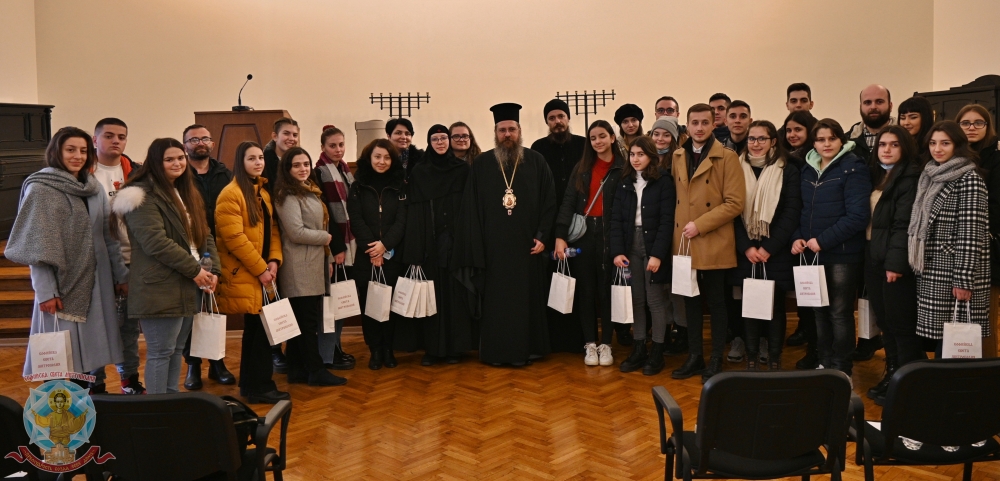 Младежи от Република Северна Македония посетиха Софийска света митрополия