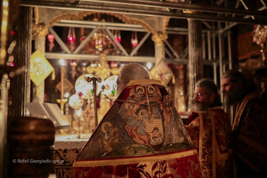 Χριστούγεννα στην Ι.Μ.Μ. Βατοπαιδίου (ΦΩΤΟ+ΒΙΝΤΕΟ)