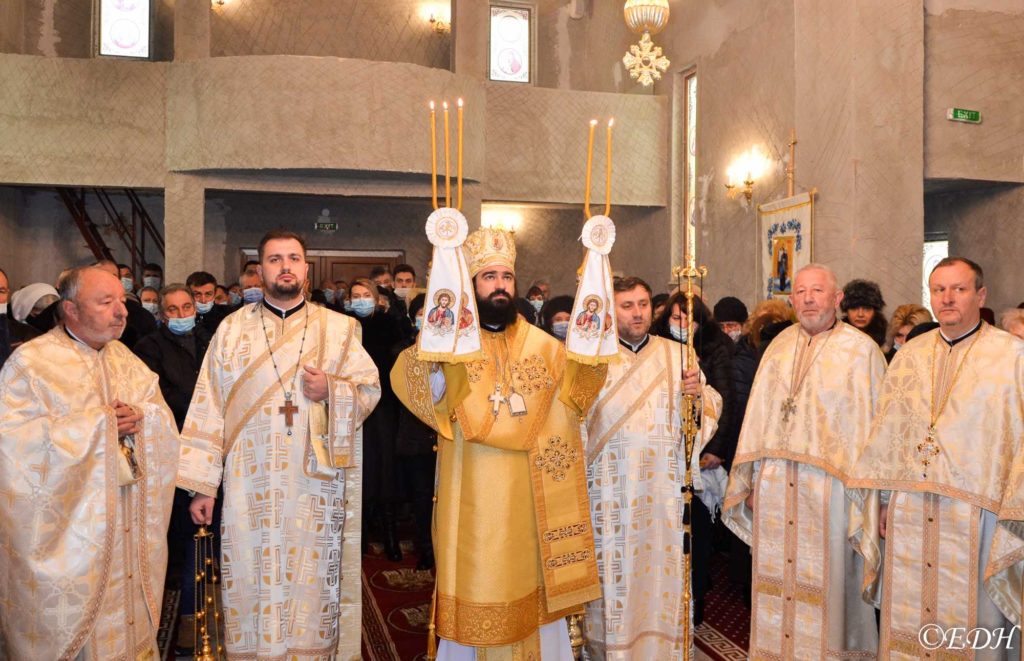 În imagini: PS Nestor a oficiat prima sfințire de biserică în calitate de Episcop al Devei și Hunedoarei