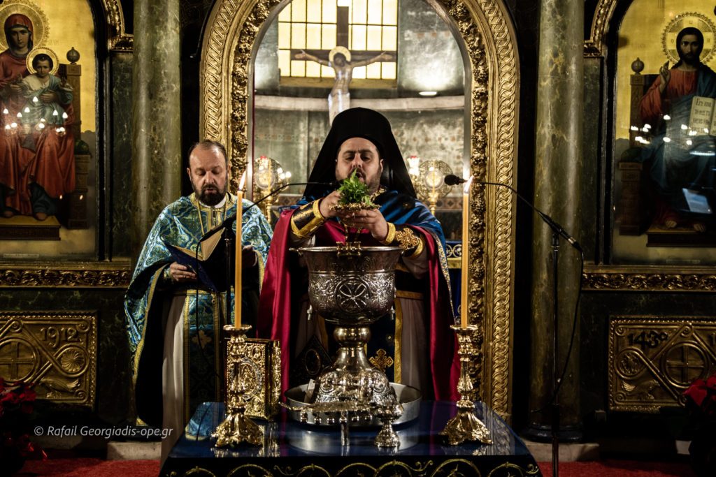 Παραμονή των Θεοφανείων στον Καθεδρικό Ναό Θεσσαλονίκης