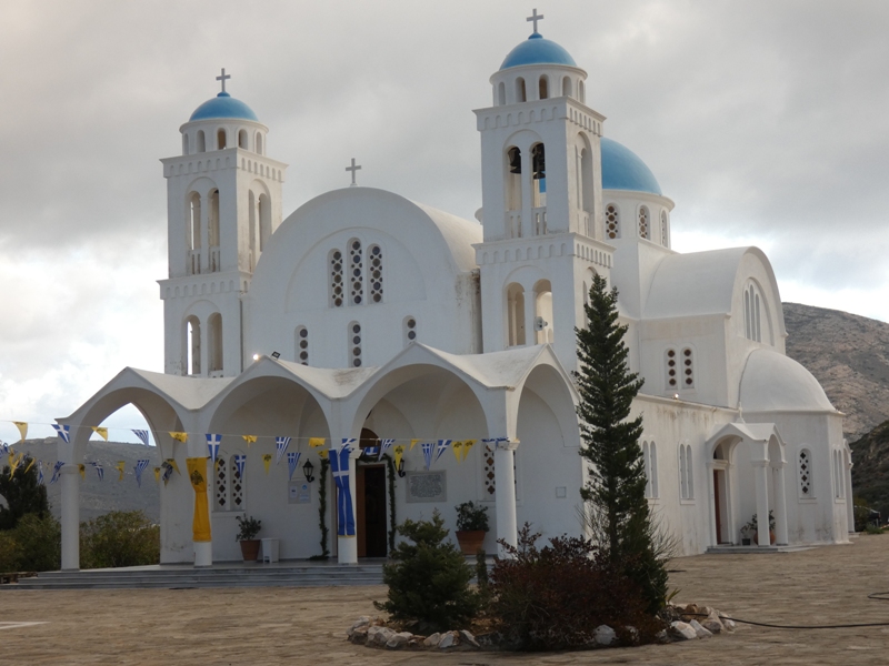 Τον Άγιο Αρσένιο πανηγύρισαν στην Πάρο