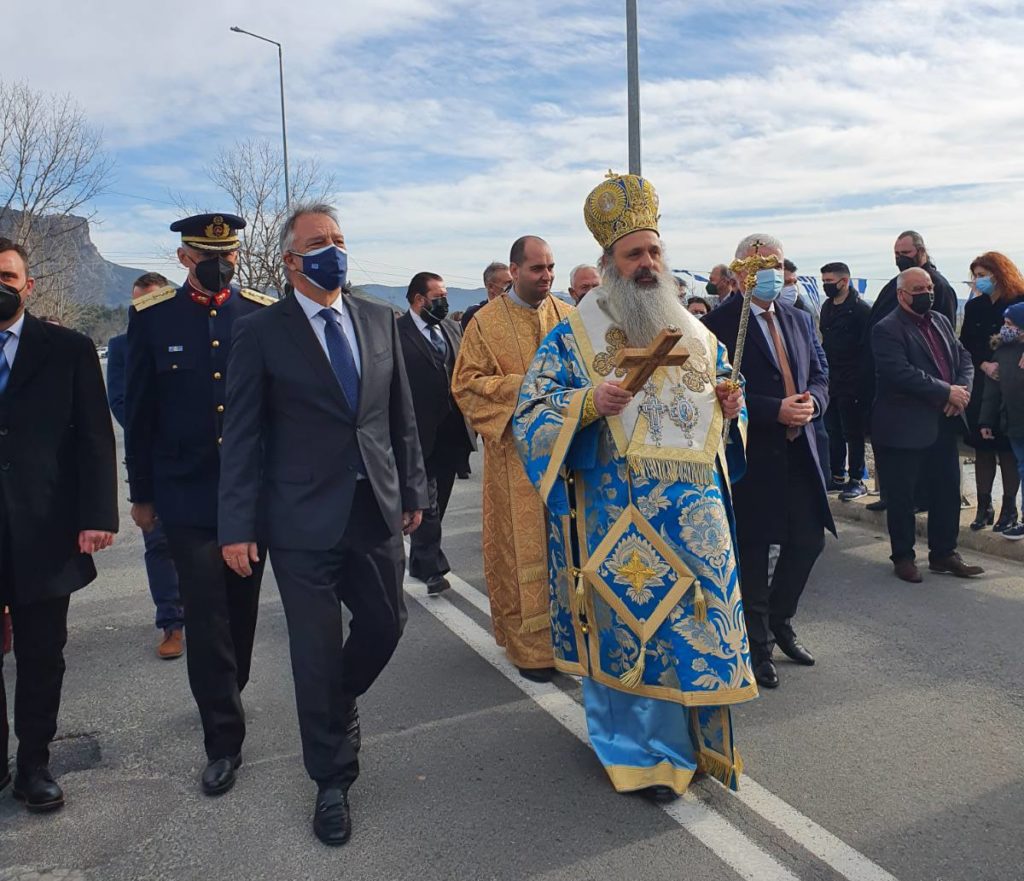 Μεγαλόπρεπη εορτή Θεοφανείων στον Πηνειό ποταμό