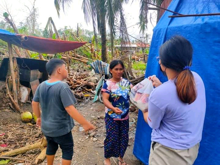 The Department of Charity and Social Service of the Philippine-Vietnamese Diocese organized the dispatch of humanitarian aid to the victims of the typhoon Odetta