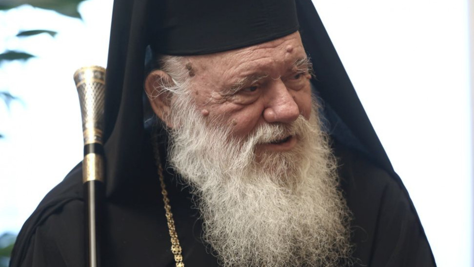 Ο Αρχιεπίσκοπος Ιερώνυμος συγχαίρει τον νέο Αρχιεπίσκοπο Κρήτης