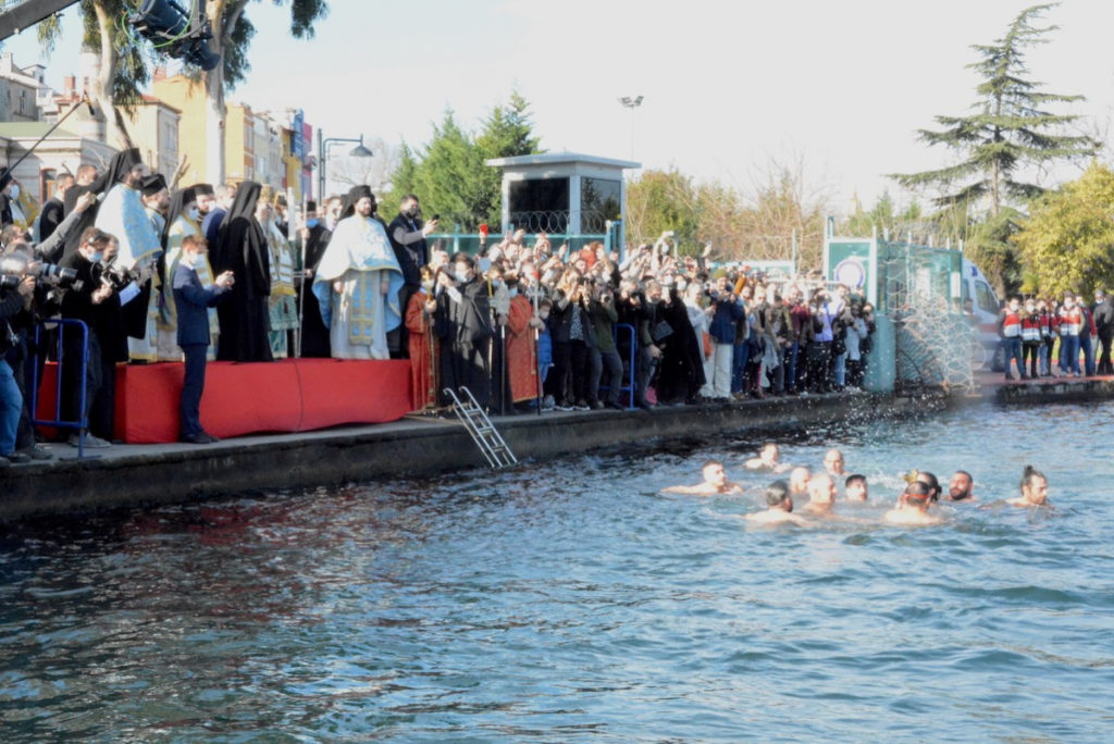 Sfințirea apelor Bosforului de Bobotează la Constantinopol