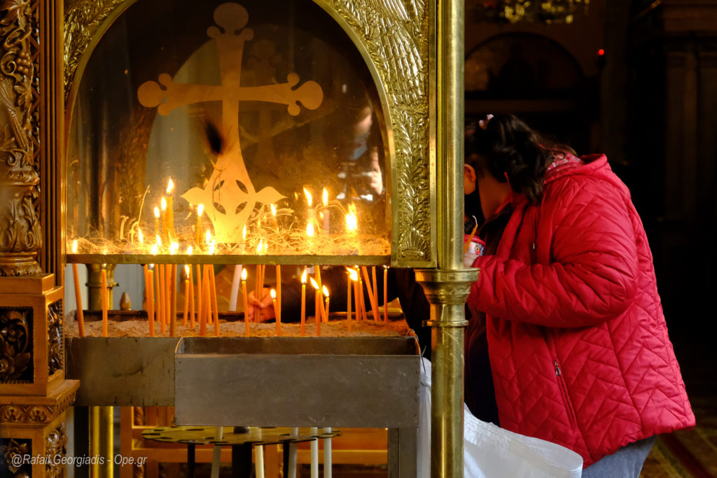 Από τα μνημόνια στην πανδημία – Πόσα άλλαξαν σε 2 χρόνια και ο ρόλος της Εκκλησίας