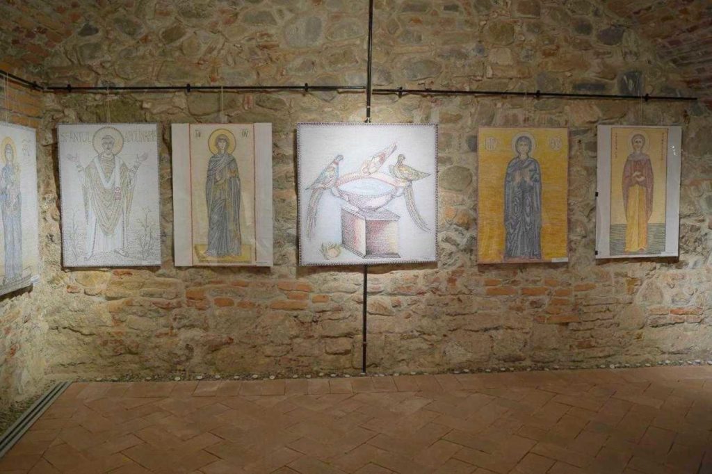 Studenţii secţiei Artă Sacră de la Facultatea de Teologie Alba Iulia şi-au expus lucrările la Museikon