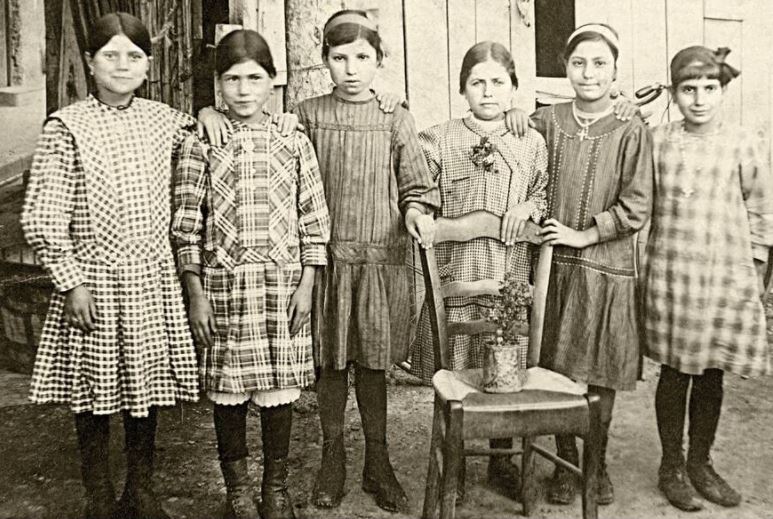 100 χρόνια από τη Μικρασιατική καταστροφή – Λεύκωμα για τους Μικρασιάτες πρόσφυγες στο Βόλο