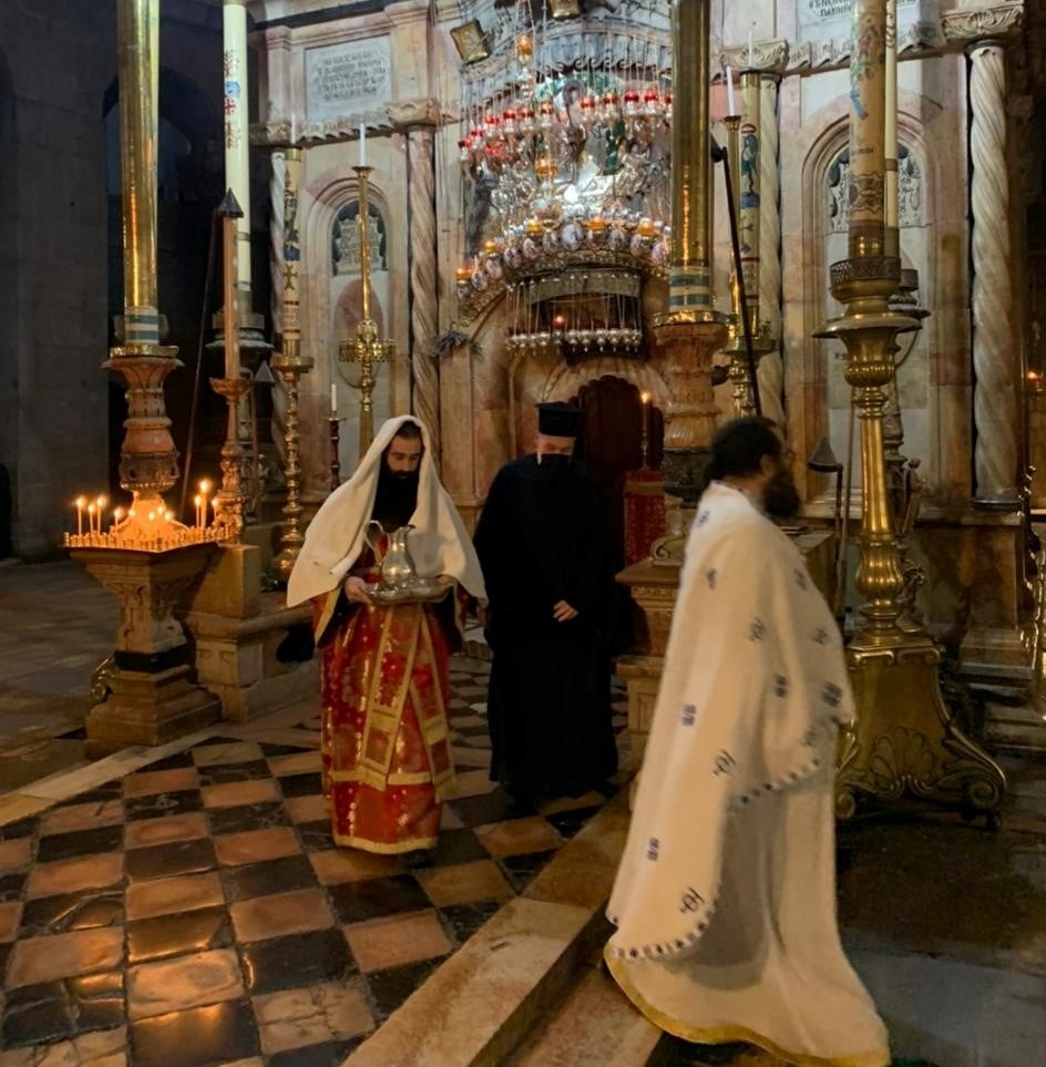 Η χειροτονία του διακόνου Δοσίθεου στην αγρυπνία του Παναγίου και Ζωοδόχου Τάφου