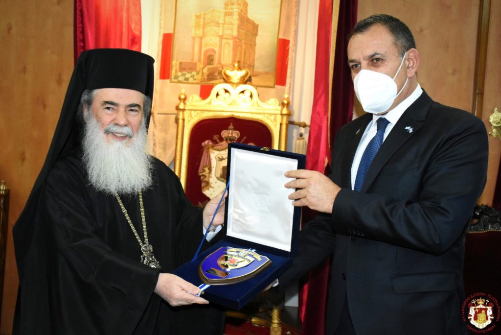 Patriarch of Jerusalem Theophilos receives visiting Greek DM Panagiotopoulos