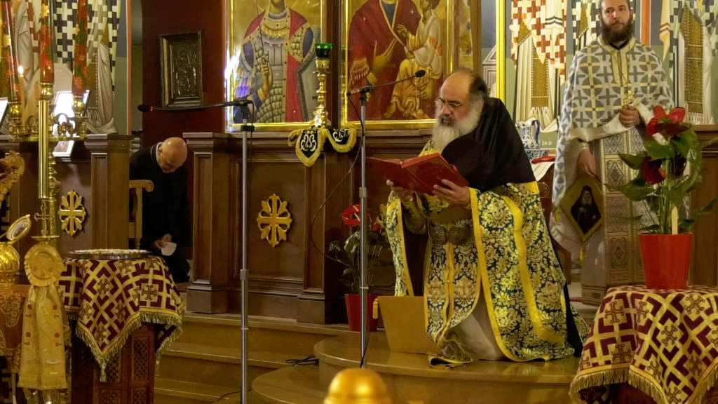Προσευχήθηκαν γονατιστοί για την ειρήνη στην Ουκρανία (ΒΙΝΤΕΟ)