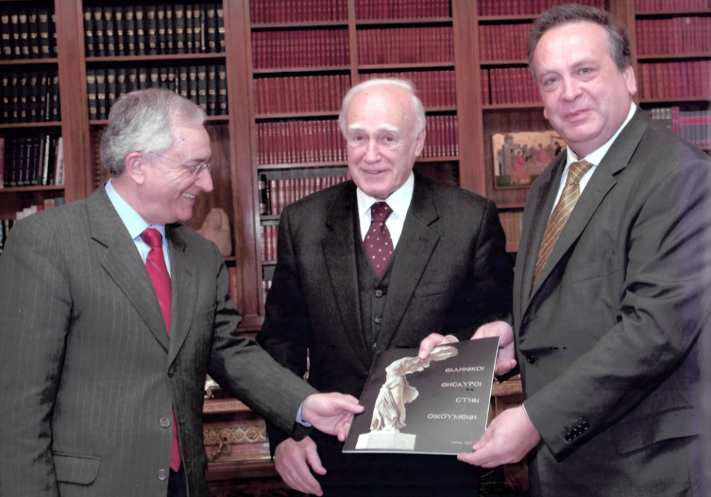 Ο Κάρολος Παπούλιας και ο Κόσμος του Αρχαίου Ελληνικού Πολιτισμού και της Ελληνοορθοδοξίας