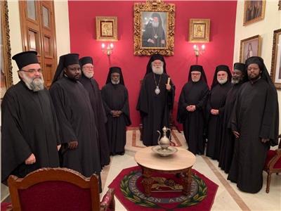 البابا ثيودروس يطلب من كهنة أفريقيا عدم الانجراف للوعود المادية