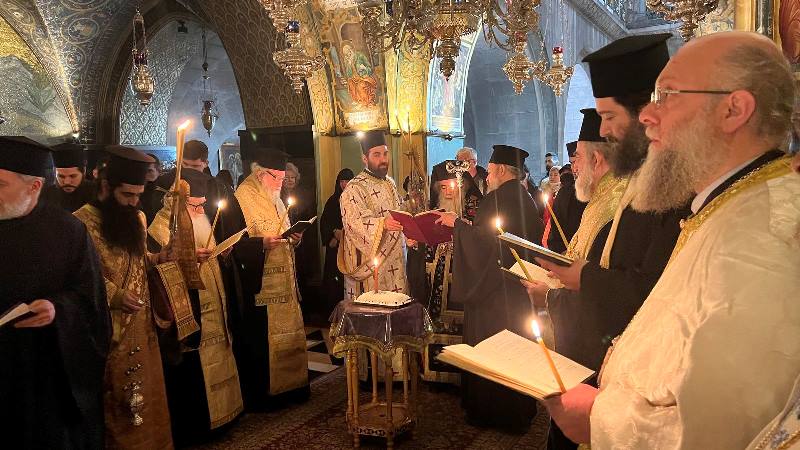 قداس وجناز الأربعين راحة لنفس أخويّ القبر المقدس الأرشمندريت إفسيفيوس