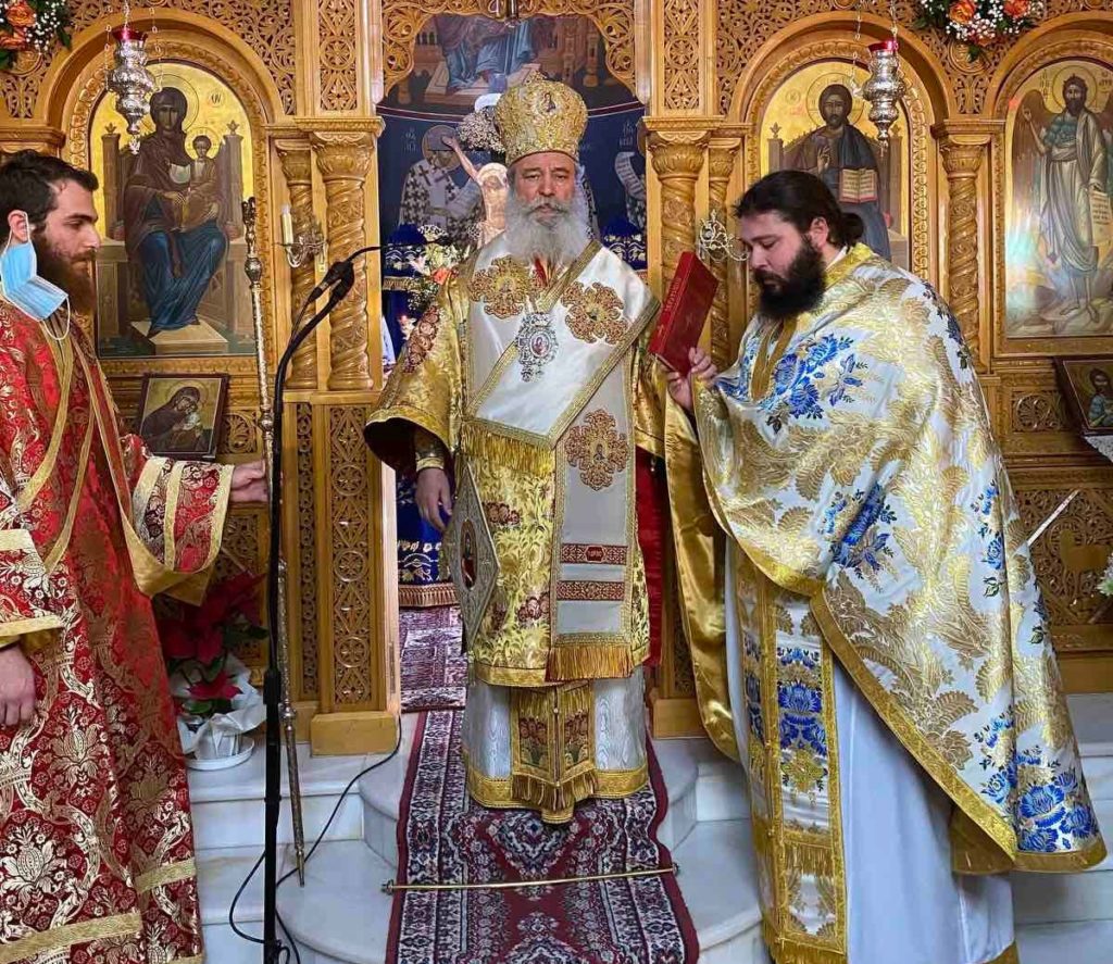 Χειροτονία πρεσβυτέρου από τον Μητροπολίτη Ύδρας