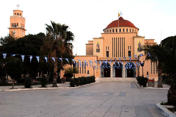 Προσφορά 100.000 ευρώ σε 100 φοιτητές στον Ι.Ν. Απ. Παύλου Κορίνθου