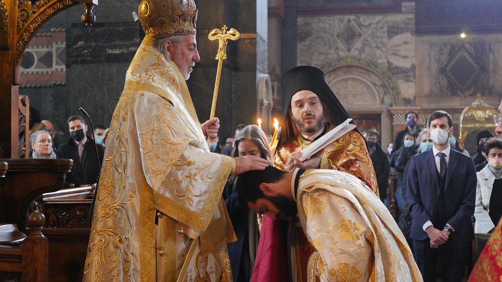 Χειροθεσία νέου Αρχιδιακόνου της Αρχιεπισκοπής Θυατείρων