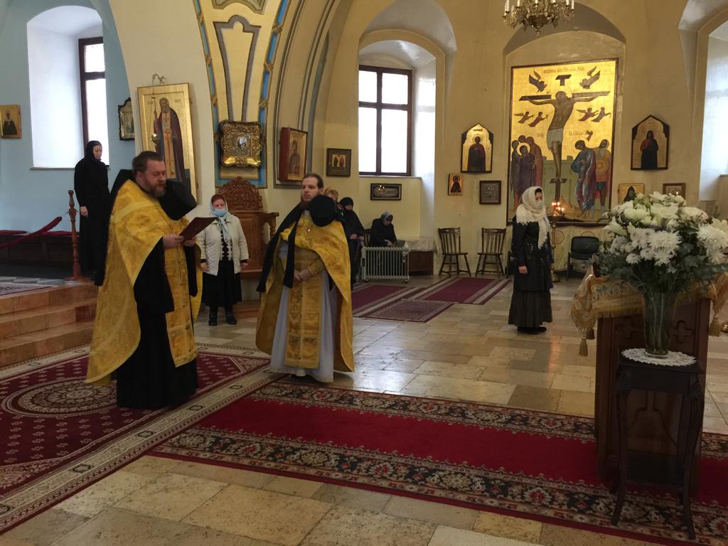 В годовщину интронизации Патриарха Кирилла в Русской духовной миссии в Иерусалиме и на ее подворьях совершены благодарственные молебны