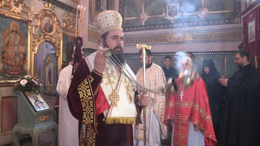 Епископ хвостански Јустин богослужио у Малој Ремети