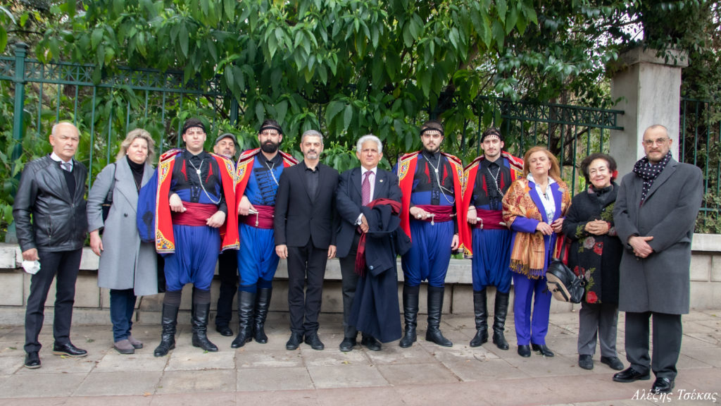 Μεγάλη έκπληξη για τον Αρχιεπίσκοπο Ευγένιο από τους απόδημους Ρεθυμνιώτες