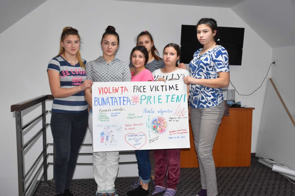 Diaconia lansează campania „Dragobete pentru fete”. Donaţiile merg către Apartamentul Social „Spre Independență”