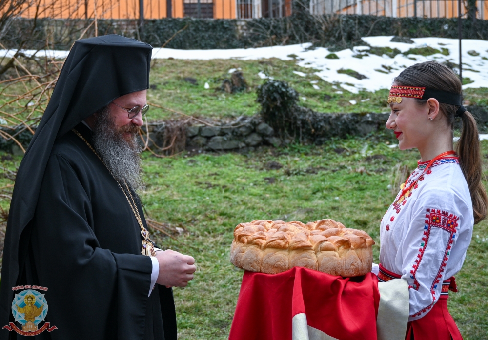 Архиерейска света Литургия в столичния квартал Драгалевци в неделята на Блудния син
