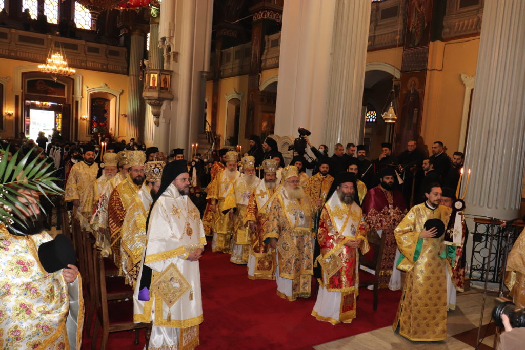 Την πρώτη του Θεία Λειτουργία ως Αρχιεπίσκοπος Κρήτης τέλεσε σήμερα ο κ. Ευγένιος