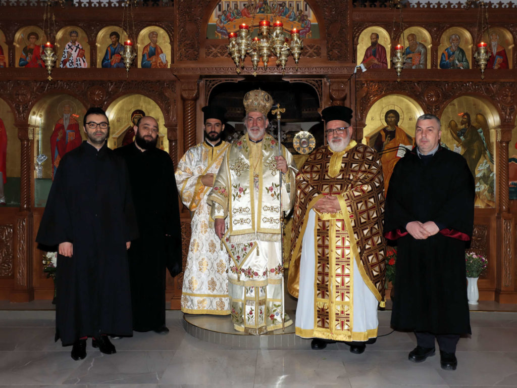 Ο Αρχιεπίσκοπος Θυατείρων στον Άγιο Χαράλαμπο Λούτον