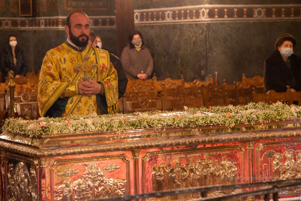 Η Θεσσαλονικη εορτάζει τον Αρχιεπίσκοπο της Άγιο Βασίλειο