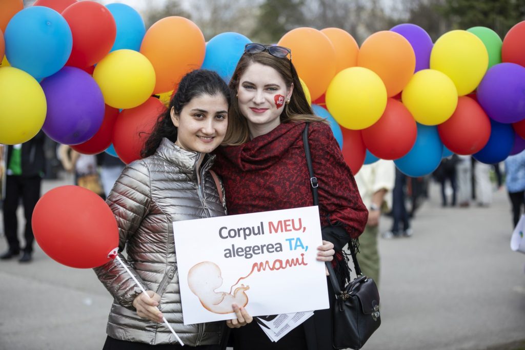 Ρουμανία: Ισότητα ευκαιριών για τις έγκυες και τα αγέννητα παιδιά τους