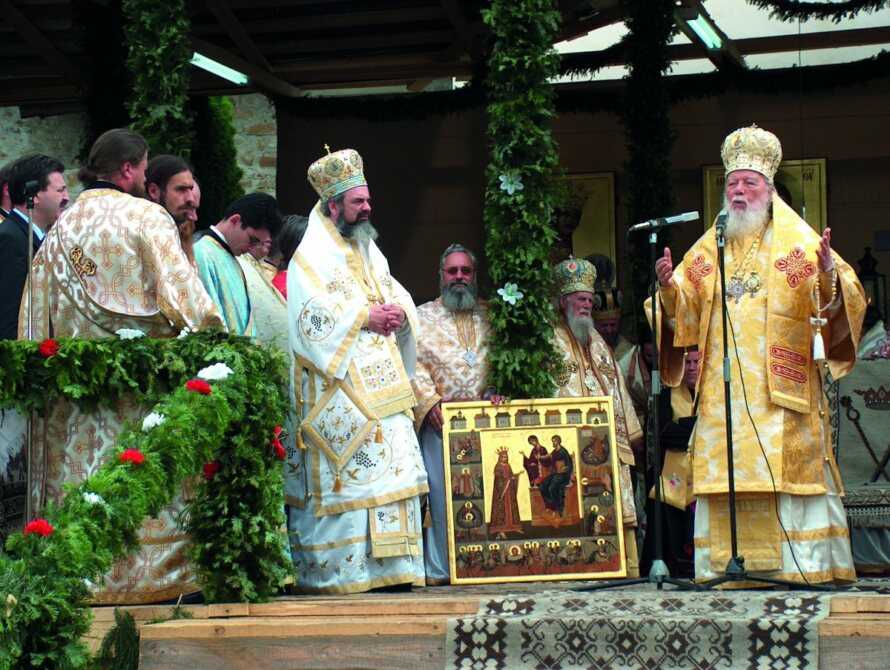 Mănăstirea Putna și-a pomenit al treilea mare ctitor: 107 ani de la nașterea Patriarhului Teoctist