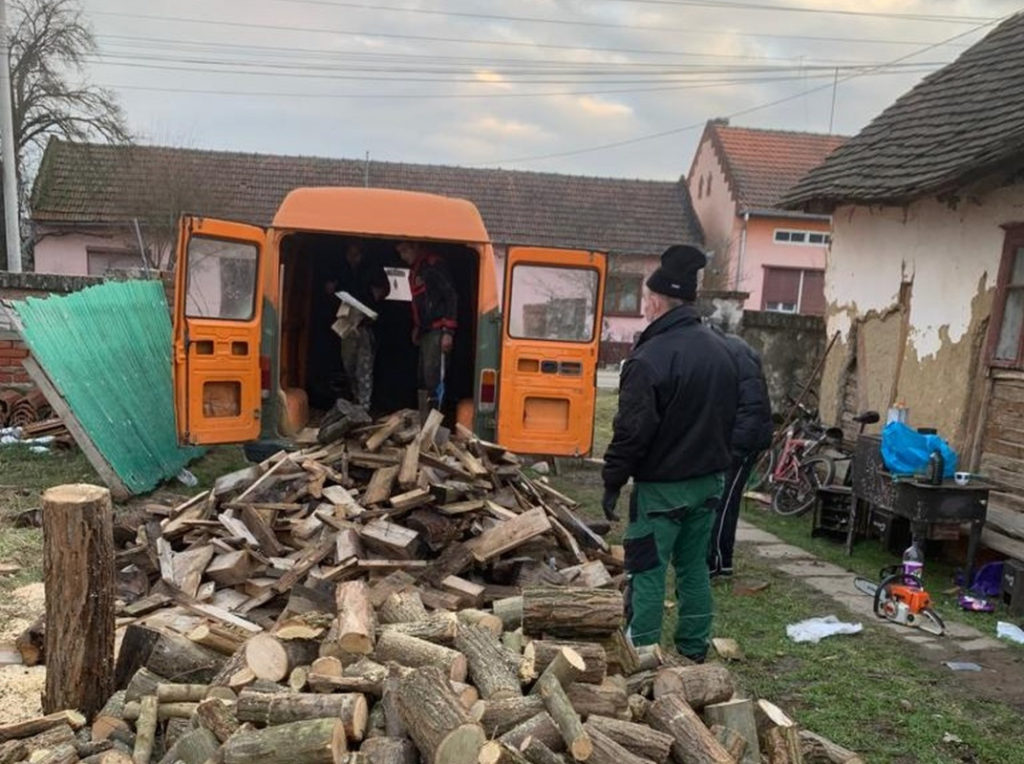 Combustibil pentru încălzire oferit unor familii din Lugoj