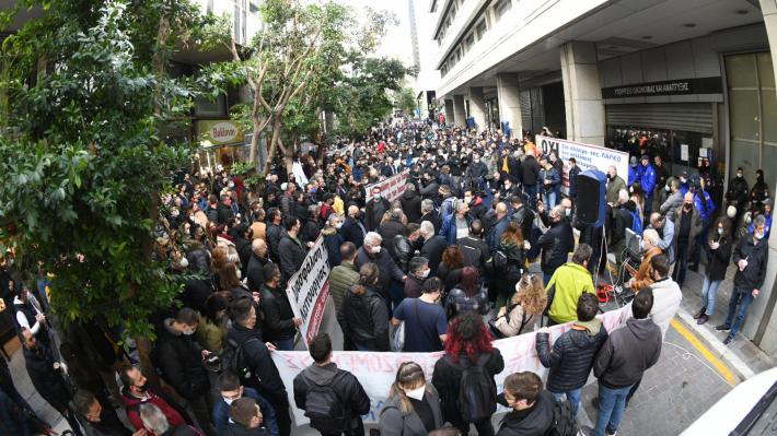 Δίπλα σε εργαζόμενους της ΛΑΡΚΟ και αγρότες ο Μητροπολίτης Θηβών και Λεβαδείας