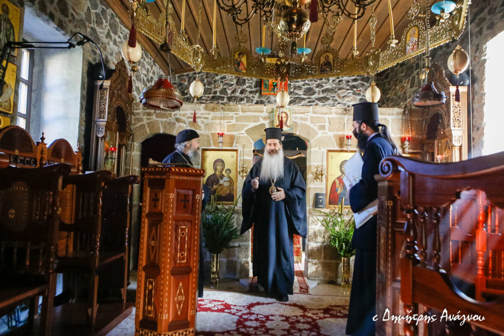 Ο Μητροπολίτης Φθιώτιδος στην Ιερά Μονή Αγίας Τριάδος Τραγάνας