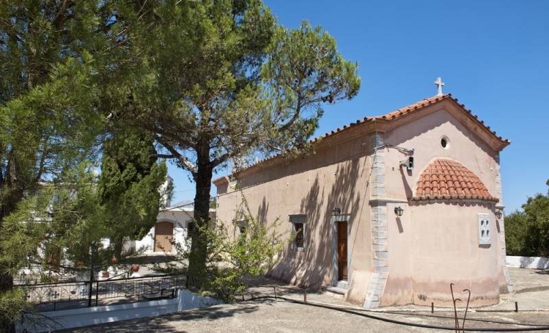 Χρηματοδότηση για τρία έργα ζητά η Ιερά Μητρόπολη Πέτρας και Χερρονήσου