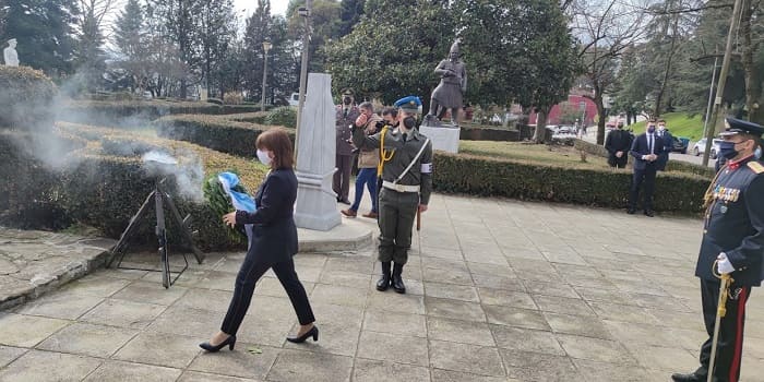 ΠτΔ: «Εμπνεόμαστε διαχρονικά από τον αγώνα των ηρώων»