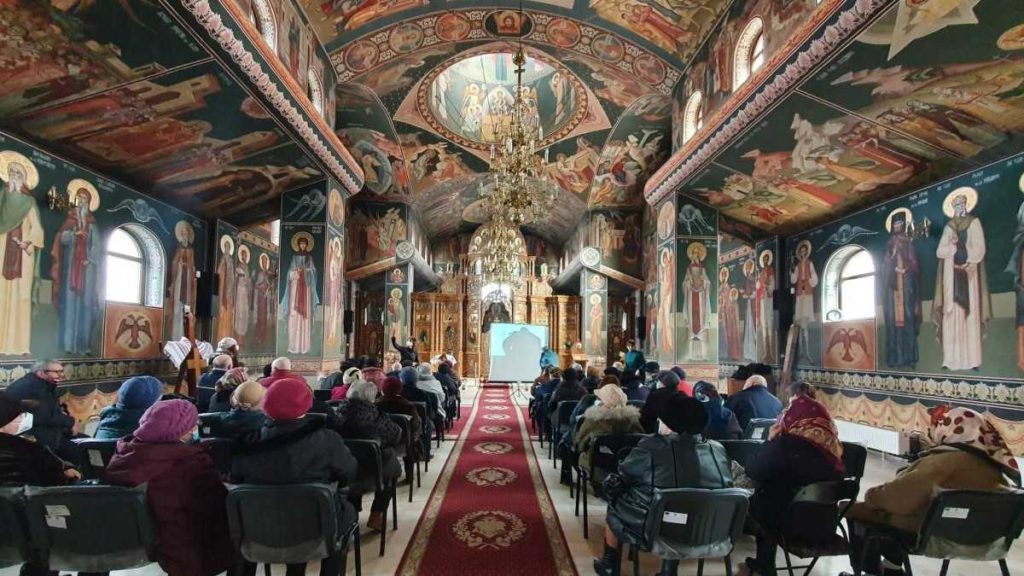 Proiectul „Respect bătrânii” în Arhiepiscopia Iașilor: Servicii medicale gratuite și suport emoțional în pandemie