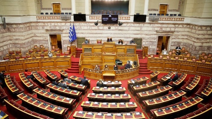Βουλή: Το Σώμα τίμησε την Hμέρα Μνήμης των μαρτύρων και ηρώων του Ολοκαυτώματος