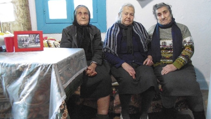 «Έφυγε» στα 96 της η Ευστρατία Μαυραπίδου, η μια από τις τρεις «γιαγιάδες της Συκαμνιάς»