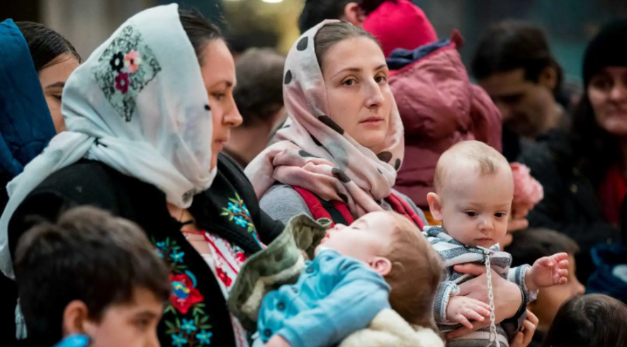 PS Varlaam către mame: Să păstreze vie icoana Întâmpinării Domnului și să ducă duminică de duminică pruncii la biserică