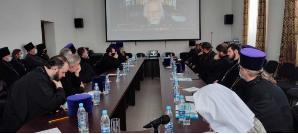 Священники со всей страны прошли онлайн-курсы по больничному служению