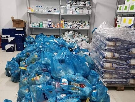 Διανομή δεμάτων αγάπης σε οικογένειες των σεισμόπληκτων περιοχών