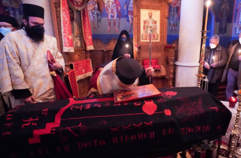 Η γη της ηρωικής Νάουσας δέχθηκε το σκήνωμα της Γερόντισσας Μεθοδίας