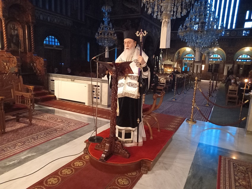 Κορίνθου: Όποιος ανάξια κοινωνεί φέρει κρίμα και καταδίκη στον εαυτό του