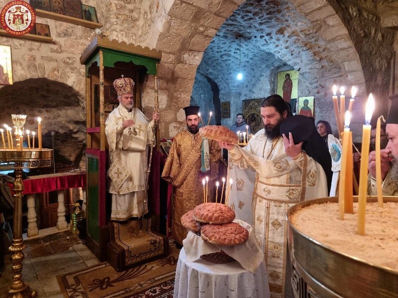 الإحتفال بتذكار عجيبة القمح للقديس ثيوذوروس التيروني