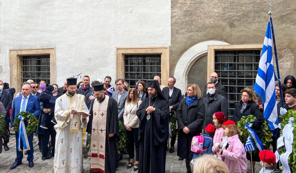 Αυστρίας: Οι Χριστιανοί ανήκουν στο “πολίτευμα του Σταυρού”