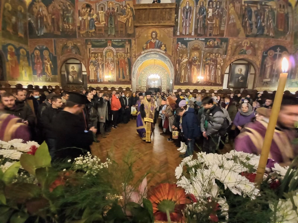 Третата част на Великия покаен канон на св. Андрей Критски съборно бе прочетена в храм “Св. Седмочисленици”