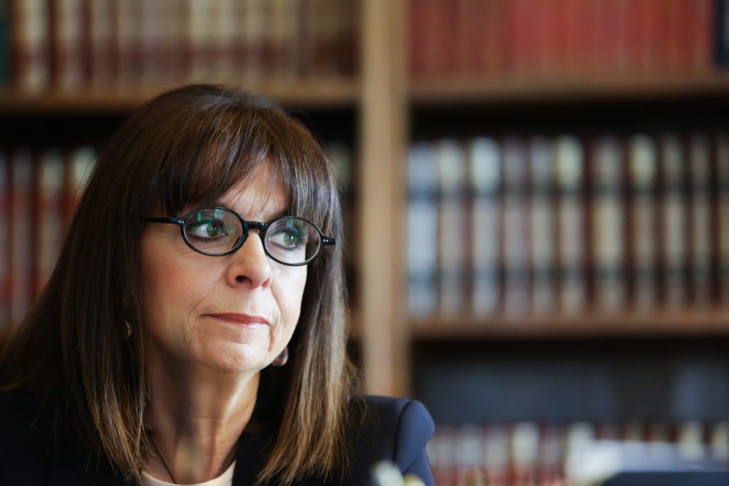 Γεύματα αγάπης με σαρακοστιανά για άστεγους από την ΠτΔ