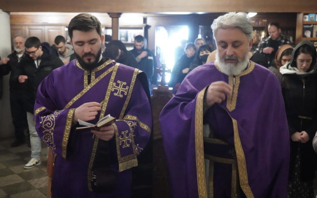 Литургија Пређеосвећених Дарова у храму под Горицом