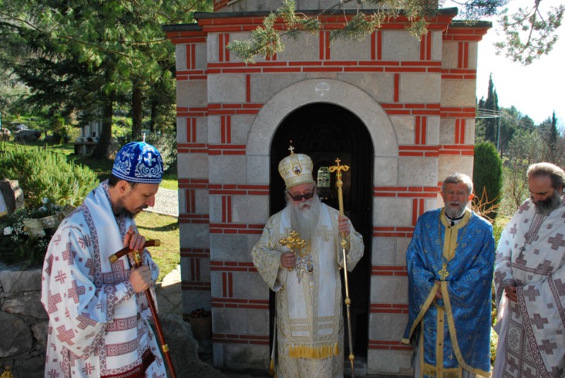 Ο Μητροπολίτης Δαμπροβοσνίας στο μνημόσυνο του μακαριστού Επισκόπου Αθανασίου Γέφτιτς